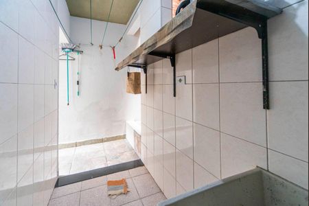 Área de Serviço de casa à venda com 2 quartos, 138m² em Vila Apiai, Santo André