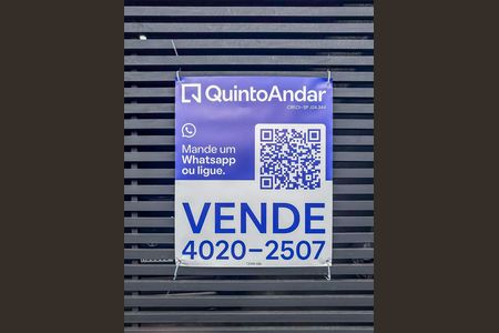 Casa à venda com 138m², 2 quartos e 2 vagas Casa à venda com 138m², 2 quartos e 2 vagasPlaca Instalada na Fachada