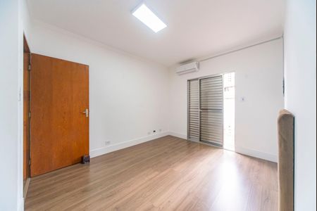 QUarto 1 de casa à venda com 2 quartos, 138m² em Vila Apiai, Santo André