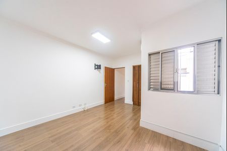 Casa à venda com 138m², 2 quartos e 2 vagas Casa à venda com 138m², 2 quartos e 2 vagasQuarto 2