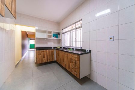 Cozinha de casa à venda com 2 quartos, 138m² em Vila Apiai, Santo André