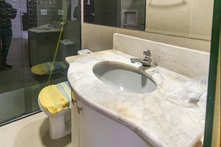 Casa à venda com 138m², 2 quartos e 2 vagas Casa à venda com 138m², 2 quartos e 2 vagasBanheiro do Quarto 2