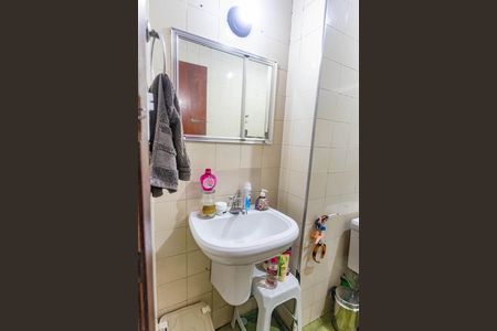 Casa à venda com 100m², 2 quartos e 1 vagaBanheiro 