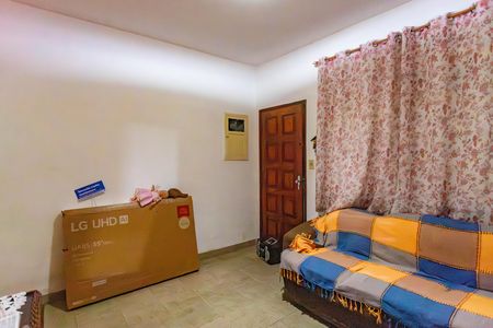 Sala  de casa à venda com 2 quartos, 100m² em Piraporinha, Diadema