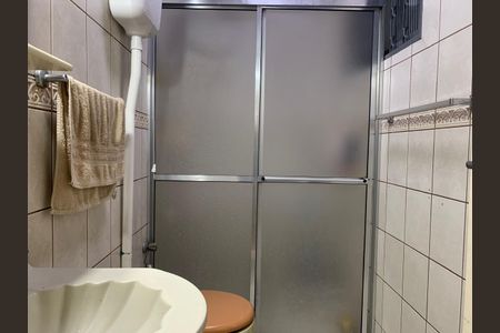 Banheiro de casa à venda com 2 quartos, 150m² em Feitoria, São Leopoldo