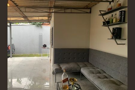 Casa à venda com 150m², 2 quartos e 2 vagas Casa à venda com 150m², 2 quartos e 2 vagasEspaço Gourmet