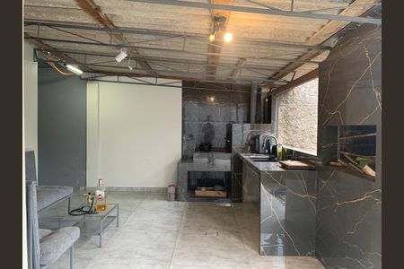 Casa à venda com 150m², 2 quartos e 2 vagas Casa à venda com 150m², 2 quartos e 2 vagasEspaço Gourmet