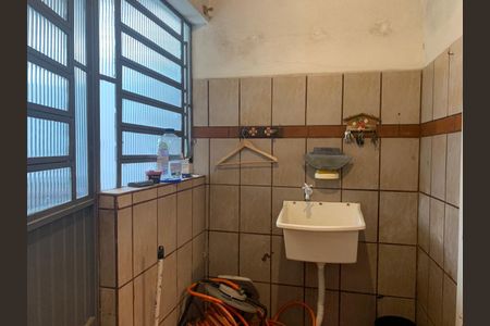 Casa à venda com 150m², 2 quartos e 2 vagas Casa à venda com 150m², 2 quartos e 2 vagastanque