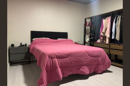 Casa à venda com 150m², 2 quartos e 2 vagas Casa à venda com 150m², 2 quartos e 2 vagasQuarto 1