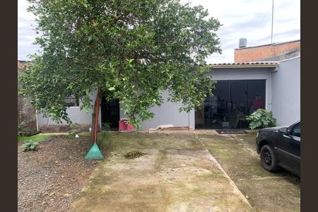 Quintal de casa à venda com 2 quartos, 150m² em Feitoria, São Leopoldo