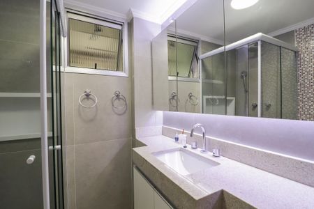 Apartamento para alugar com 67m², 3 quartos e 2 vagas Apartamento para alugar com 67m², 3 quartos e 2 vagasBanheiro Social
