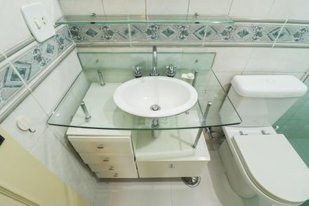 Apartamento para alugar com 67m², 3 quartos e 2 vagas Apartamento para alugar com 67m², 3 quartos e 2 vagasBanheiro da Suíte