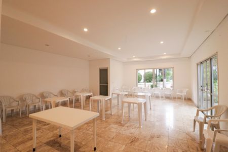 Apartamento para alugar com 67m², 3 quartos e 2 vagas Apartamento para alugar com 67m², 3 quartos e 2 vagasSalão de Festas