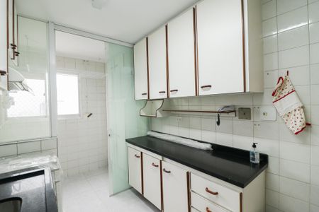 Apartamento para alugar com 67m², 3 quartos e 2 vagas Apartamento para alugar com 67m², 3 quartos e 2 vagasCozinha e Área de Serviço