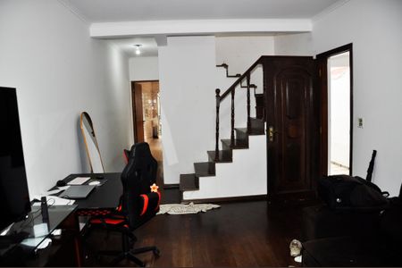 Casa para alugar com 119m², 3 quartos e 2 vagas Casa para alugar com 119m², 3 quartos e 2 vagasDetalhe - Sala