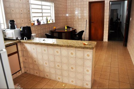 Casa para alugar com 119m², 3 quartos e 2 vagas Casa para alugar com 119m², 3 quartos e 2 vagasDetalhe - Cozinha