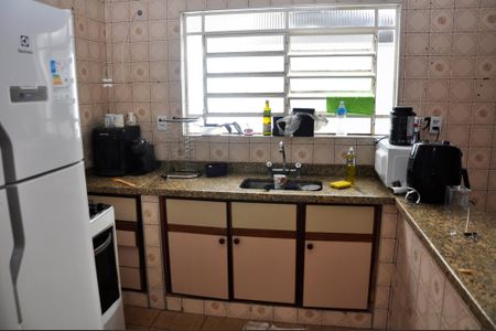 Casa para alugar com 119m², 3 quartos e 2 vagas Casa para alugar com 119m², 3 quartos e 2 vagasDetalhe - Cozinha