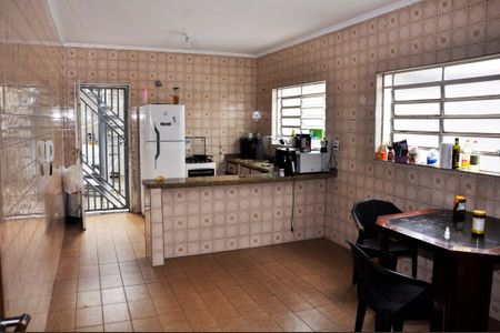 Casa para alugar com 119m², 3 quartos e 2 vagas Casa para alugar com 119m², 3 quartos e 2 vagasDetalhe - Copa