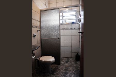 Casa para alugar com 119m², 3 quartos e 2 vagas Casa para alugar com 119m², 3 quartos e 2 vagasDetalhe - Banheiro Social