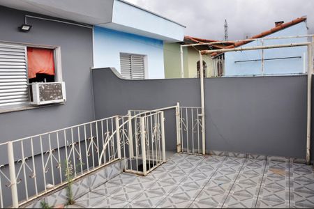 Casa para alugar com 119m², 3 quartos e 2 vagas Casa para alugar com 119m², 3 quartos e 2 vagasDetalhe - Varanda