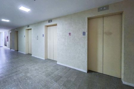 Apartamento para alugar com 36m², 1 quarto e 1 vaga Apartamento para alugar com 36m², 1 quarto e 1 vagaElevadores