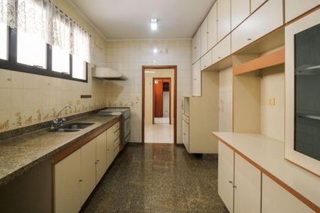 Apartamento para alugar com 300m², 4 quartos e 4 vagas Apartamento para alugar com 300m², 4 quartos e 4 vagasFoto 09