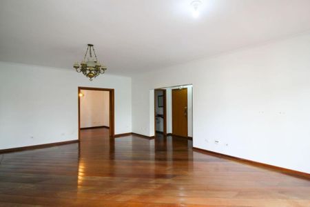 Apartamento para alugar com 300m², 4 quartos e 4 vagas Apartamento para alugar com 300m², 4 quartos e 4 vagasFoto 05