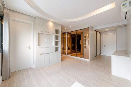Apartamento para alugar com 169m², 3 quartos e 3 vagas