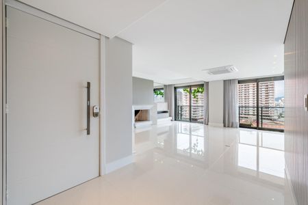 Apartamento para alugar com 169m², 3 quartos e 3 vagas