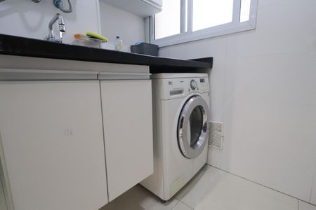 Apartamento para alugar com 81m², 2 quartos e 1 vaga Apartamento para alugar com 81m², 2 quartos e 1 vagaÁrea de Serviço