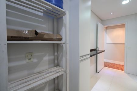Apartamento para alugar com 81m², 2 quartos e 1 vaga Apartamento para alugar com 81m², 2 quartos e 1 vagaÁrea de Serviço