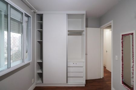 Apartamento para alugar com 81m², 2 quartos e 1 vaga Apartamento para alugar com 81m², 2 quartos e 1 vagaQuarto 2