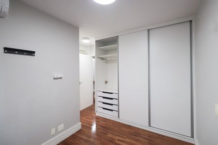 Apartamento para alugar com 81m², 2 quartos e 1 vaga Apartamento para alugar com 81m², 2 quartos e 1 vagaQuarto Suíte