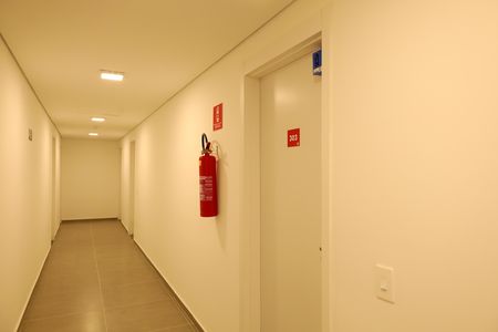 Apartamento para alugar com 29m², 2 quartos e sem vagaÁrea comum - Saguão do andar
