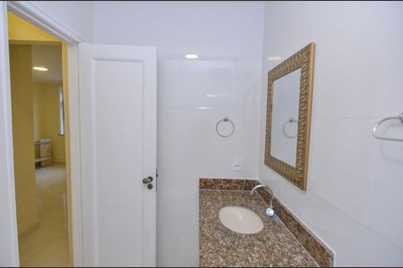 Apartamento para alugar com 45m², 2 quartos e sem vaga Apartamento para alugar com 45m², 2 quartos e sem vagaBanheiro