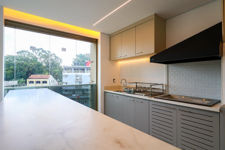 Apartamento à venda com 3 quartos, 211m² em Real Parque, São Paulo