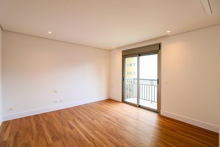 Apartamento à venda com 3 quartos, 211m² em Real Parque, São Paulo