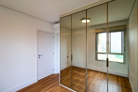 Apartamento à venda com 3 quartos, 211m² em Real Parque, São Paulo