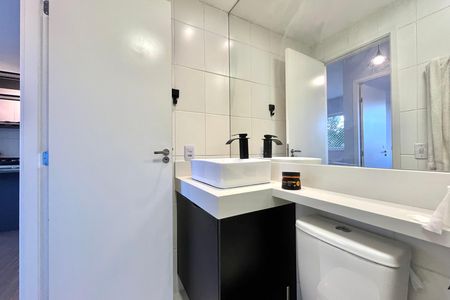 Apartamento para alugar com 45m², 2 quartos e sem vaga Apartamento para alugar com 45m², 2 quartos e sem vagaBanheiro