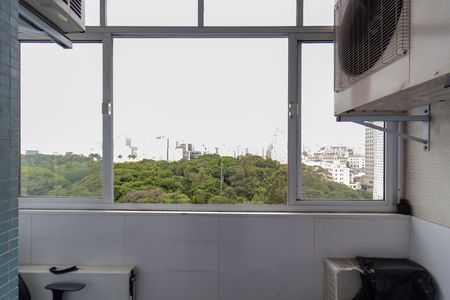 Apartamento à venda com 136m², 3 quartos e sem vaga Apartamento à venda com 136m², 3 quartos e sem vagaVaranda