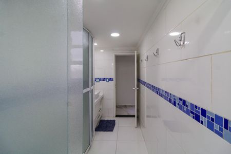 Apartamento à venda com 136m², 3 quartos e sem vaga Apartamento à venda com 136m², 3 quartos e sem vagaBanheiro