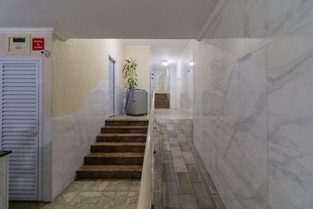 Apartamento à venda com 136m², 3 quartos e sem vaga Apartamento à venda com 136m², 3 quartos e sem vagaHall de entrada