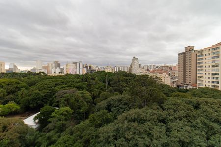 Apartamento à venda com 136m², 3 quartos e sem vaga Apartamento à venda com 136m², 3 quartos e sem vagaVaranda