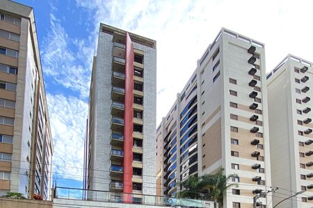 Apartamento à venda com 85m², 3 quartos e 1 vaga Apartamento à venda com 85m², 3 quartos e 1 vagaFachada