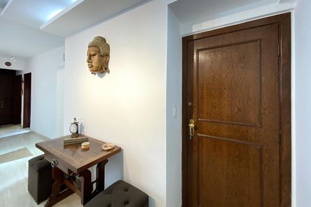 Apartamento à venda com 85m², 3 quartos e 1 vaga Apartamento à venda com 85m², 3 quartos e 1 vagaEntrada