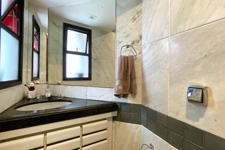 Apartamento à venda com 85m², 3 quartos e 1 vaga Apartamento à venda com 85m², 3 quartos e 1 vagaBanheiro da Suíte