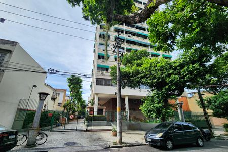 Apartamento à venda com 60m², 1 quarto e 1 vaga Apartamento à venda com 60m², 1 quarto e 1 vagaFachada