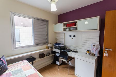 Apartamento à venda com 174m², 4 quartos e 3 vagas Apartamento à venda com 174m², 4 quartos e 3 vagasQuarto 2