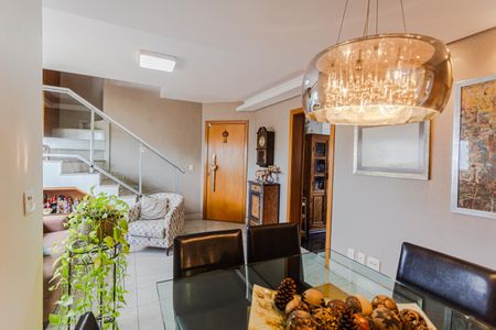 Apartamento à venda com 174m², 4 quartos e 3 vagas Apartamento à venda com 174m², 4 quartos e 3 vagasSala 1