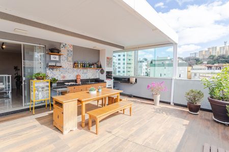 Apartamento à venda com 174m², 4 quartos e 3 vagas Apartamento à venda com 174m², 4 quartos e 3 vagasCobertura Gourmet